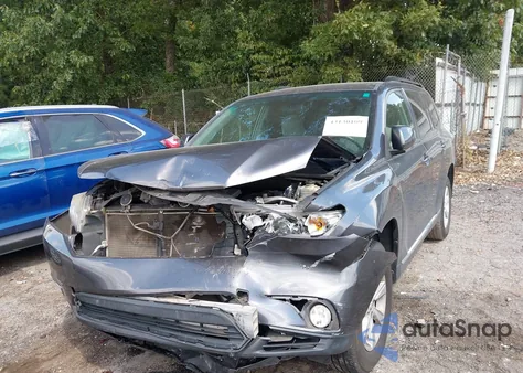 2012 Toyota Highlander Se z USA, uszkodzony, nr VIN 5TDZK3EH8CS063060